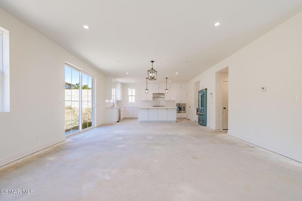4687 Summit Avenue Simi Valley, CA 93063 - Photo 14 of 61