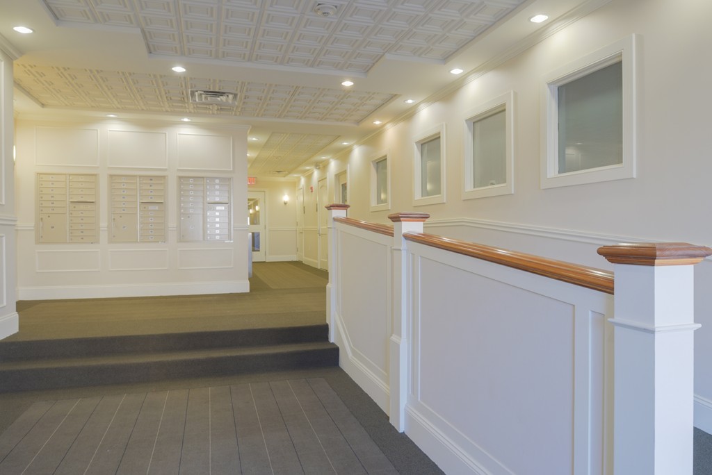 116-128 Rantoul, Unit 302 Beverly, MA 01915 - Photo 3 of 23 Gallery Image 3