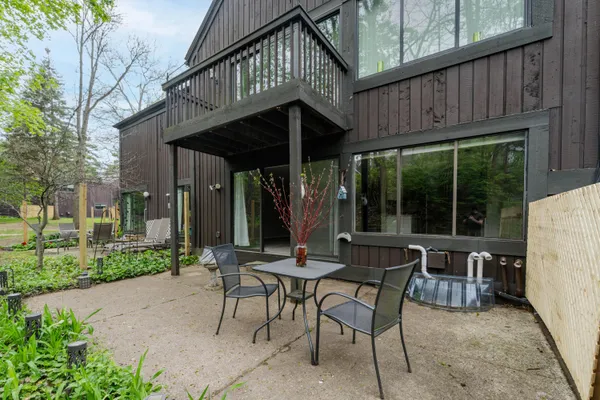 $127,000 | 114 Lanark Court, Unit C, Kalamazoo, MI 49006