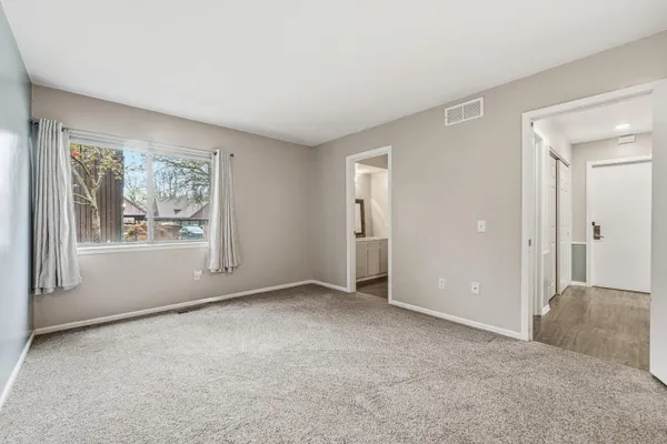 $127,000 | 114 Lanark Court, Unit C, Kalamazoo, MI 49006