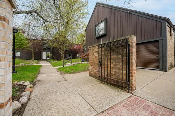 $127,000 | 114 Lanark Court, Unit C, Kalamazoo, MI 49006