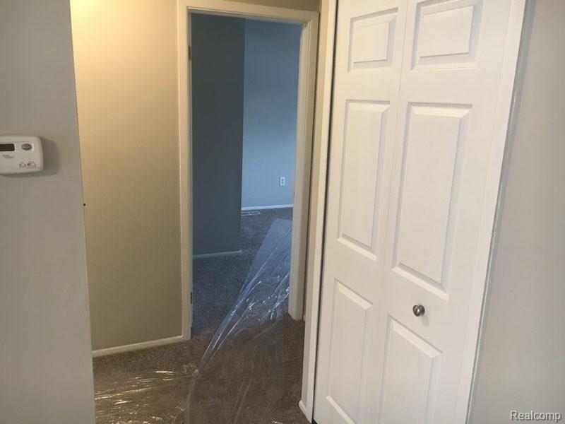 29249 Hayes Road, Unit J 12 Warren, MI 48088 - Photo 19 of 31 Gallery Image 19
