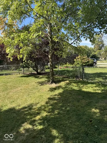 $369,000 | 7832 Mallard Way, Indianapolis, IN 46256