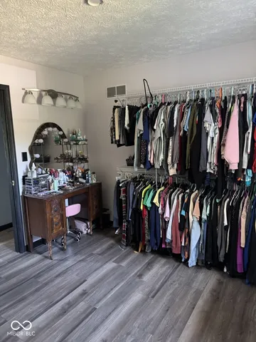 $369,000 | 7832 Mallard Way, Indianapolis, IN 46256