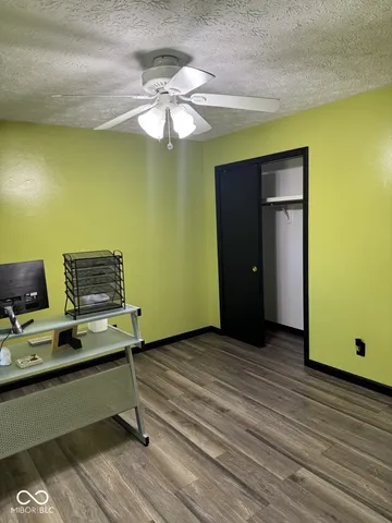 $369,000 | 7832 Mallard Way, Indianapolis, IN 46256