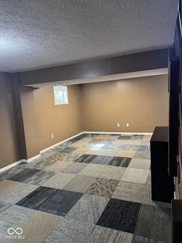 $369,000 | 7832 Mallard Way, Indianapolis, IN 46256