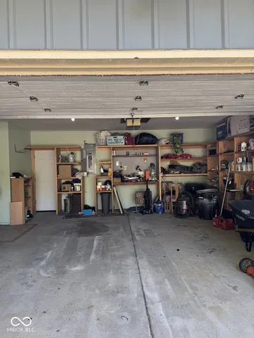 $369,000 | 7832 Mallard Way, Indianapolis, IN 46256