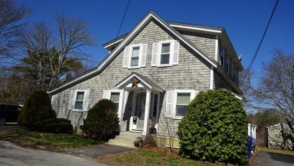 19-21 Everett Road Bourne, MA 02532 - Photo 1 of 29 Gallery Image 1