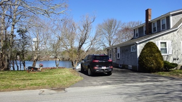 19-21 Everett Road Bourne, MA 02532 - Photo 3 of 29 Gallery Image 3