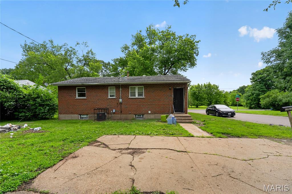 11617 Larimore Road St. Louis, MO 63138 - Photo 10 of 31