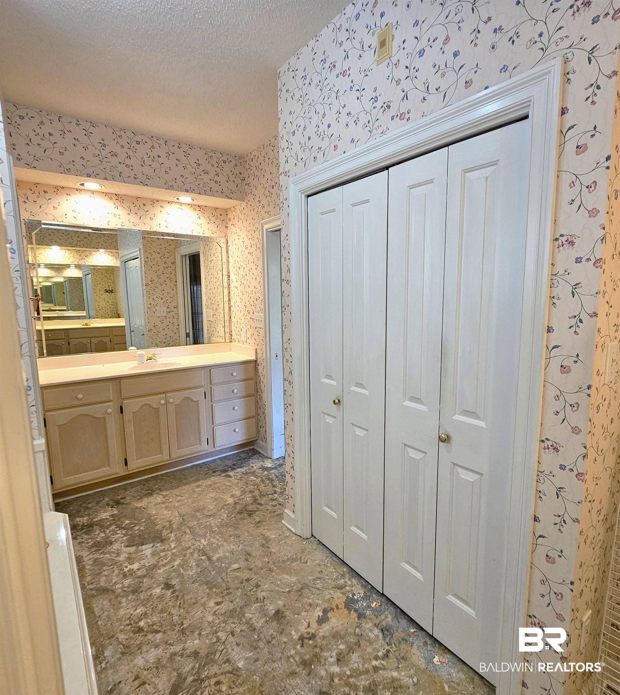 7425 Blakeley Ridge Drive Daphne, AL 36527 - Photo 19 of 31 Master Bath