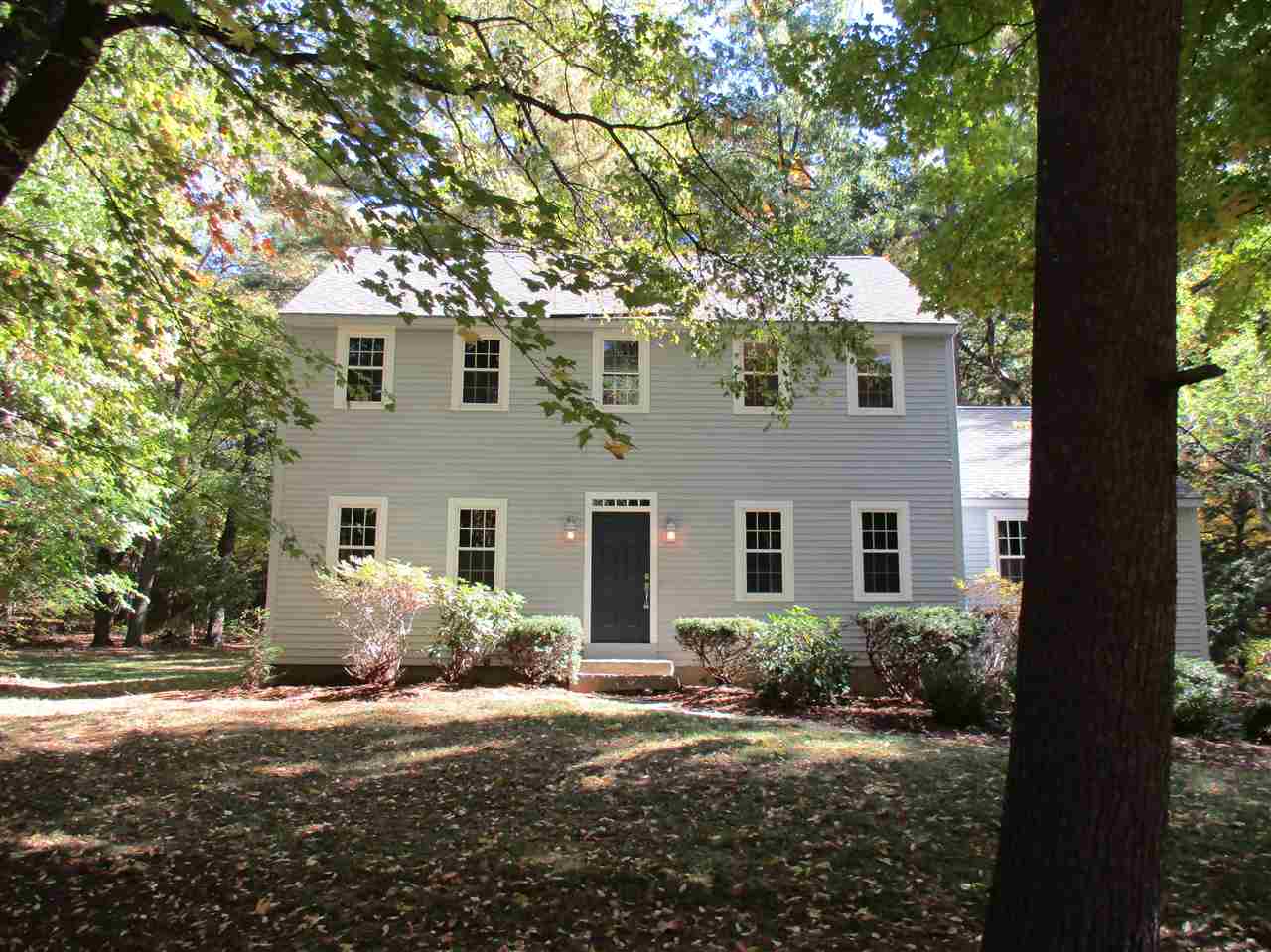 7 Holt Road Amherst, NH 03031 - Photo 2 of 40
