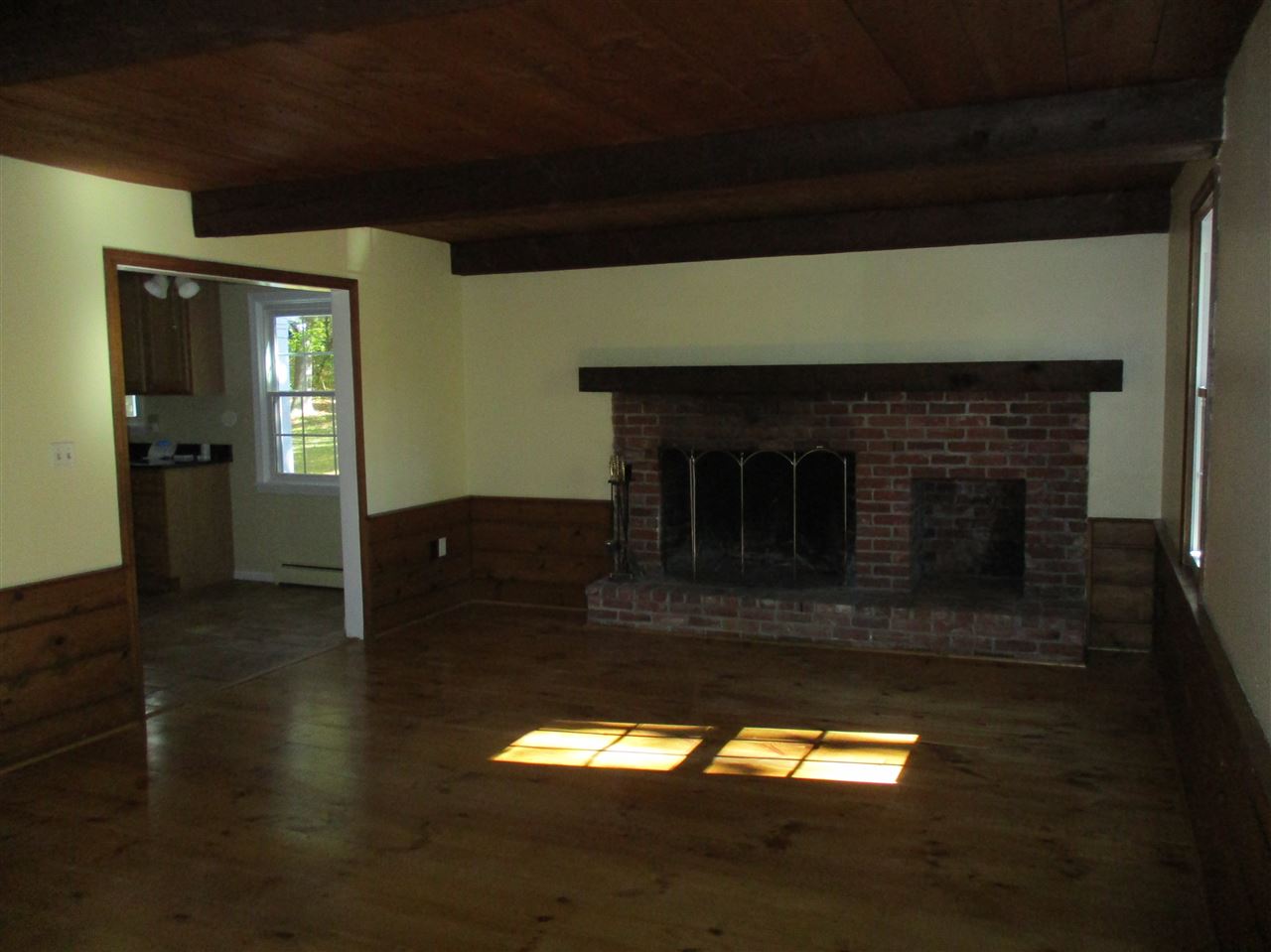 7 Holt Road Amherst, NH 03031 - Photo 11 of 40