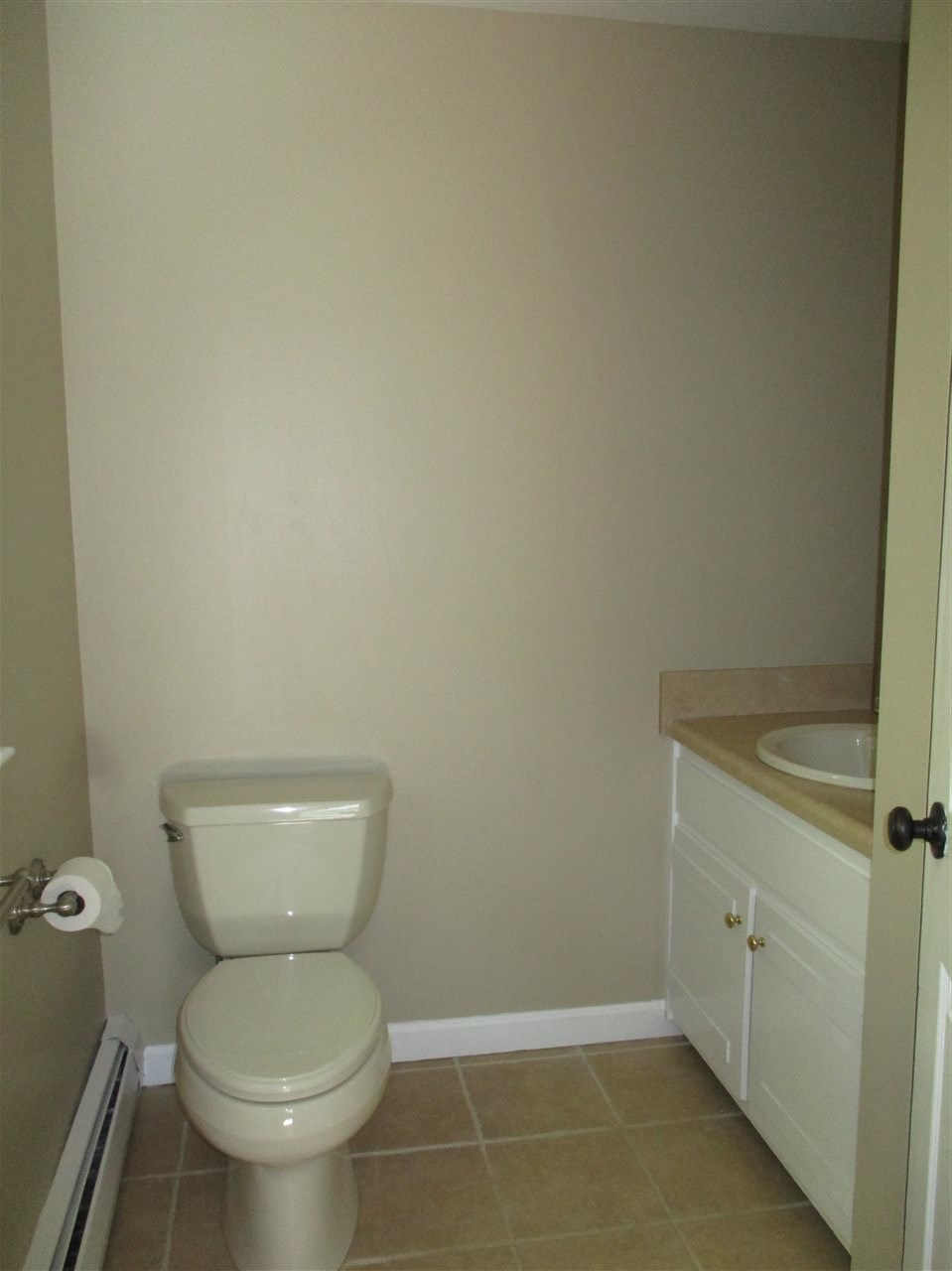 7 Holt Road Amherst, NH 03031 - Photo 24 of 40