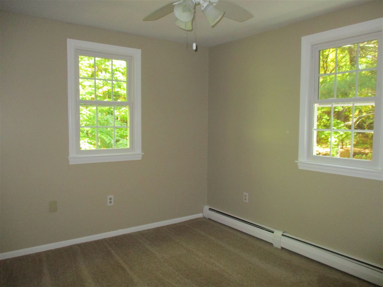 7 Holt Road Amherst, NH 03031 - Photo 26 of 40