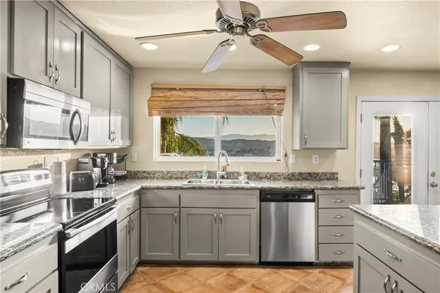 $5,999 | 29642 Vacation Drive, Canyon Lake, CA 92587