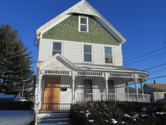 90 Forest Street Rutland, VT 05701 - Photo 2 of 21