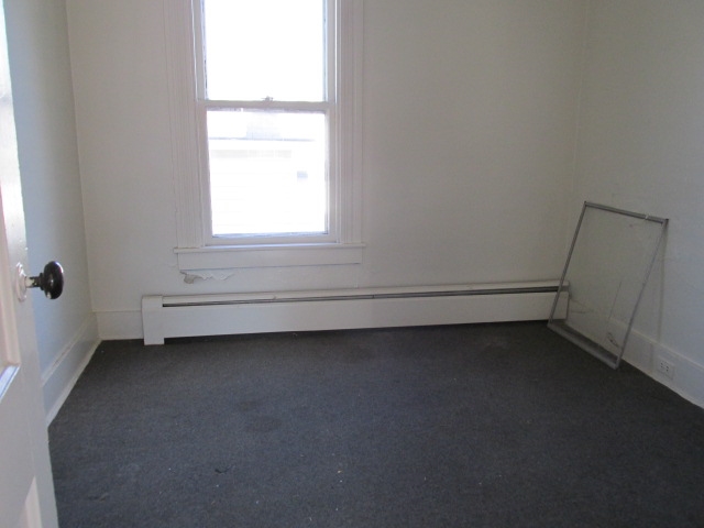 90 Forest Street Rutland, VT 05701 - Photo 17 of 21