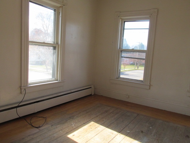 90 Forest Street Rutland, VT 05701 - Photo 7 of 21