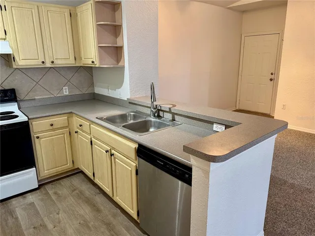 $1,695 | 1225 Lake Shadow Circle, Unit 14305, Maitland, FL 32751