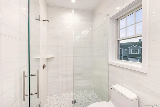 $899,000 | 9 Ocean Watch Court, Freeport, NY 11520