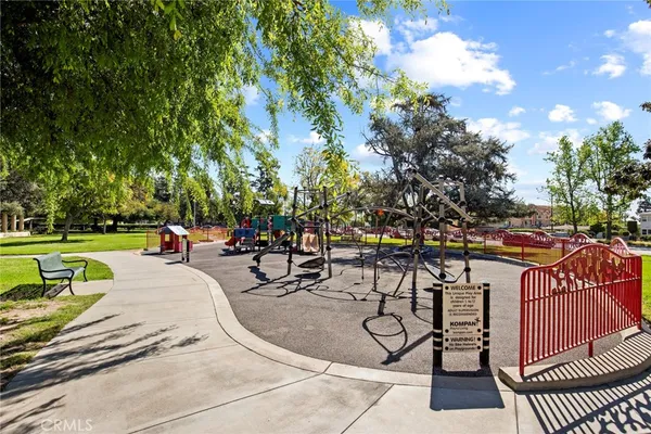 $929,000 | 879 Michigan Boulevard, Unit G, Pasadena, CA 91107