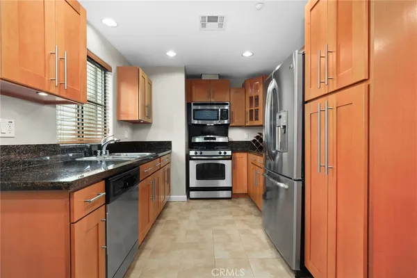 $929,000 | 879 Michigan Boulevard, Unit G, Pasadena, CA 91107