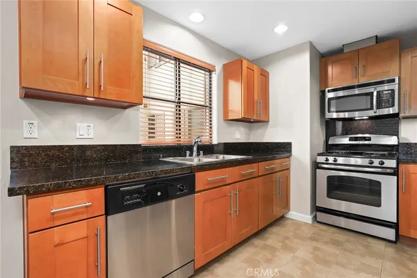 $929,000 | 879 Michigan Boulevard, Unit G, Pasadena, CA 91107