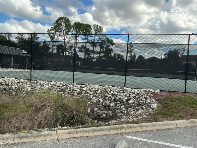 $169,900 | 5650 Trailwinds Drive, Unit 124, Fort Myers, FL 33907