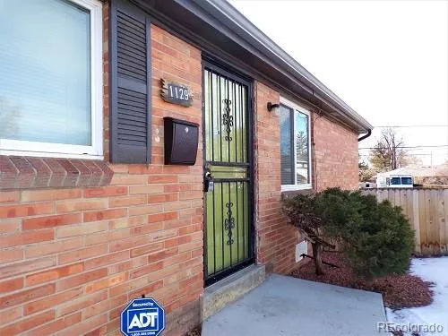 $795 | 1129 Dallas Street, Aurora, CO 80010