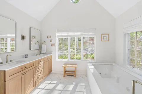 173 Northside Drive, Sag Harbor, NY 11963