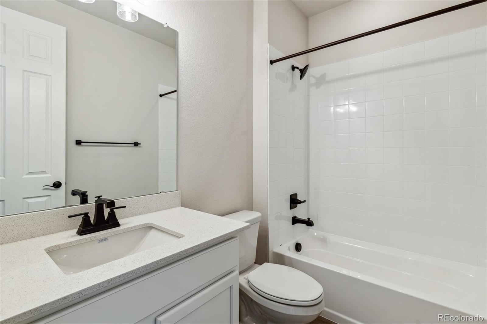 684 Penn Road Elizabeth, CO 80107 - Photo 4 of 32 Gallery Image 4