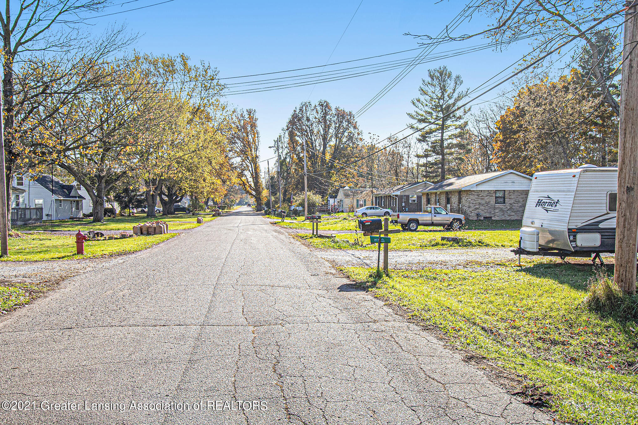 6246 Cooper Road Lansing, MI 48911 - Photo 13 of 14 05
