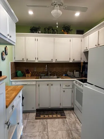$137,000 | 310 Chatham O, Unit 310, West Palm Beach, FL 33417