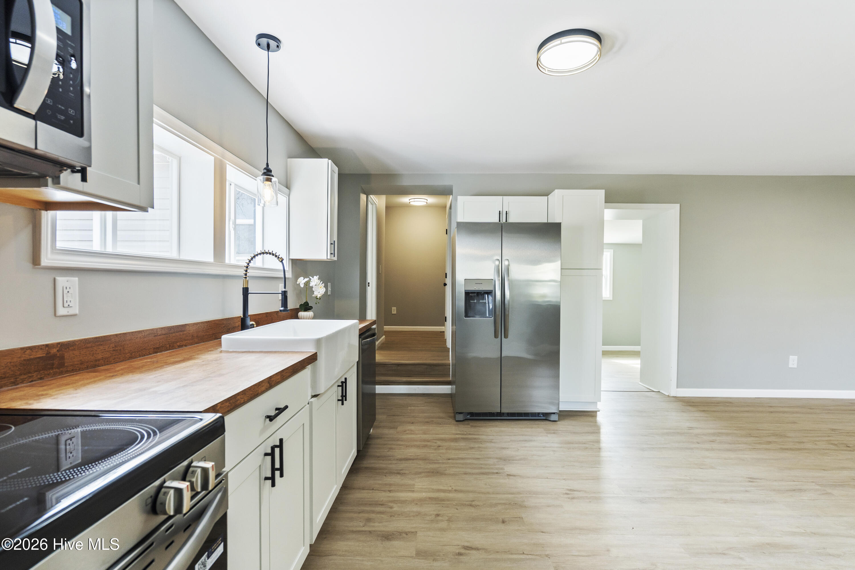 155 Bryan Road Wilmington, NC 28412 - Photo 23 of 50 Kitchen