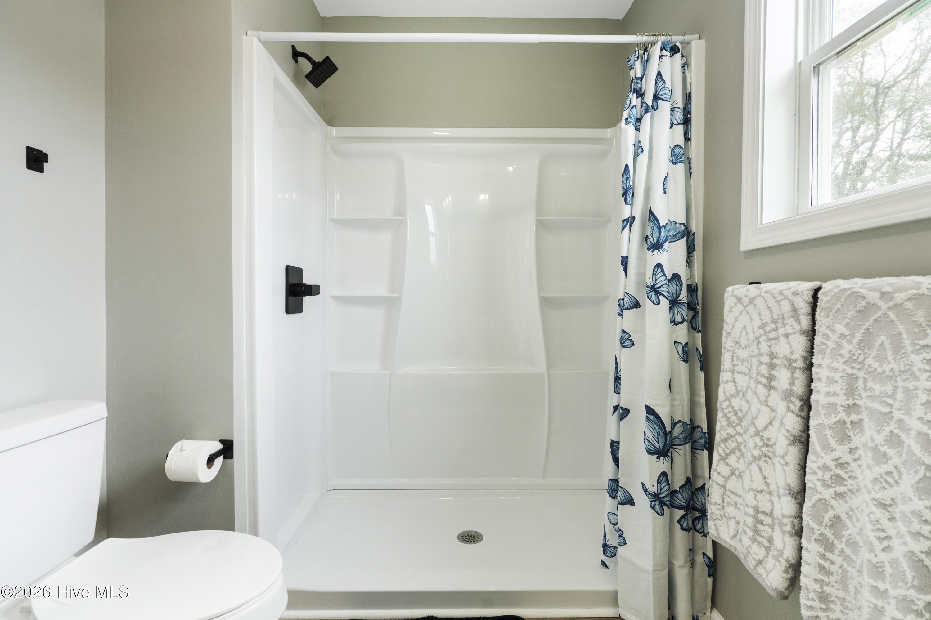 155 Bryan Road Wilmington, NC 28412 - Photo 32 of 50 Master Bathroom