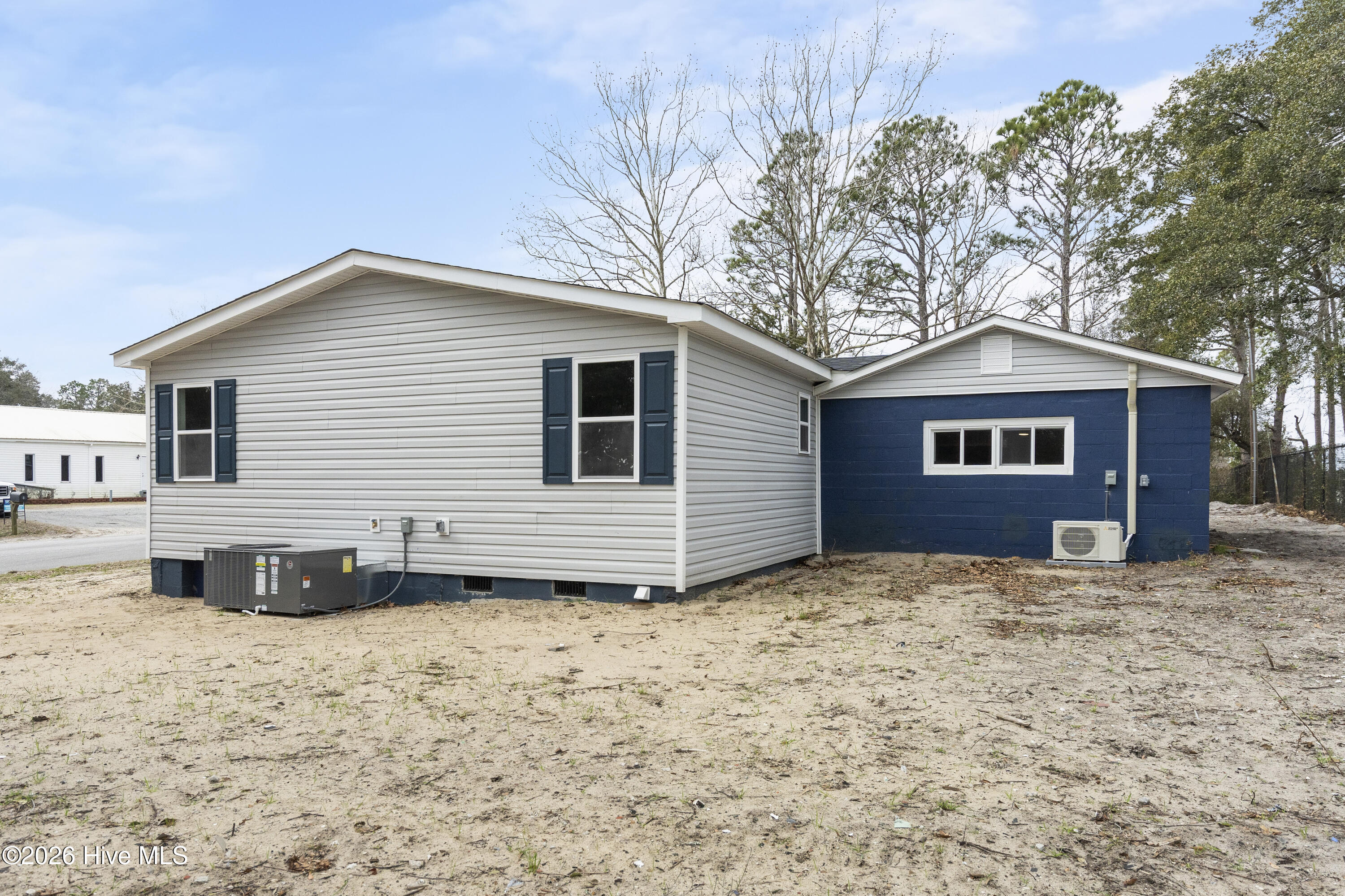 155 Bryan Road Wilmington, NC 28412 - Photo 10 of 50 Side of Home