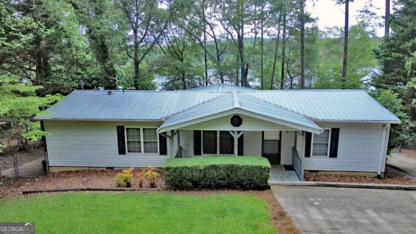 $400,000 | 290 Cardinal Lane, Toccoa, GA 30577