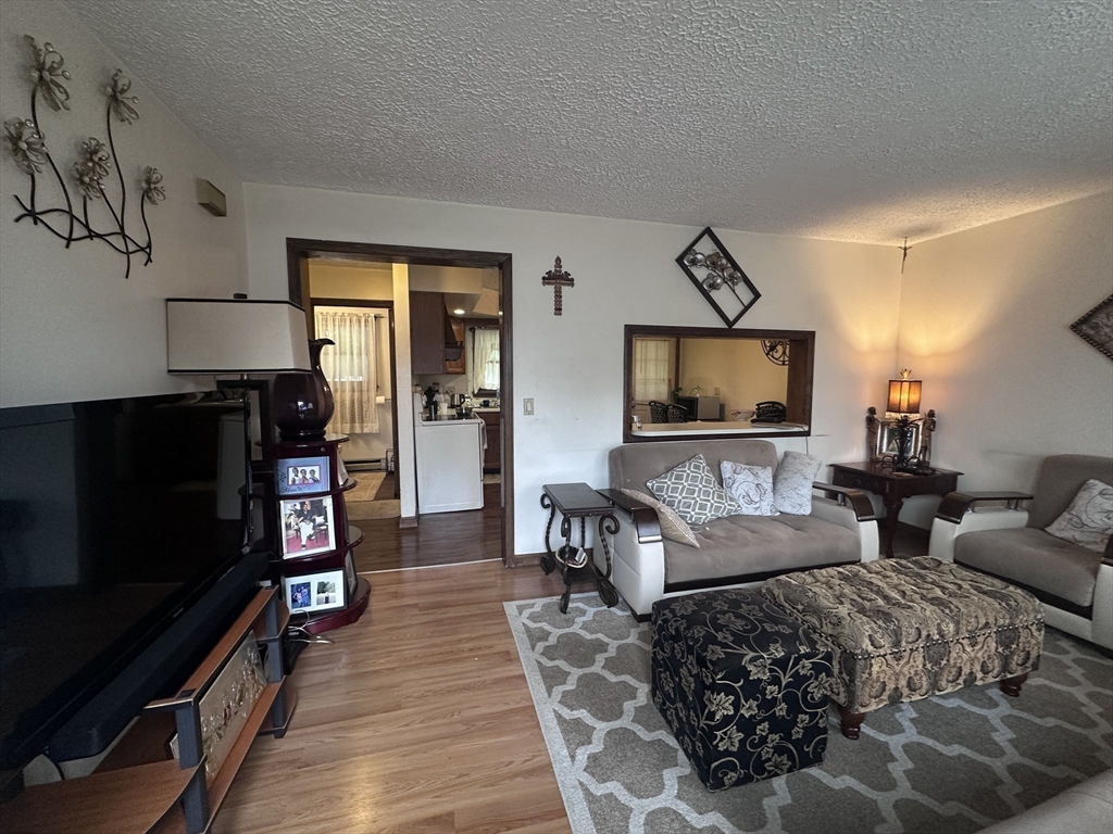 20-6 Rice Lane Worcester, MA 01604 - Photo 4 of 21