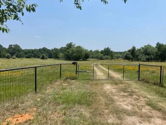 $1,450,000 | 1010 County Road 490, Elgin, TX 78621