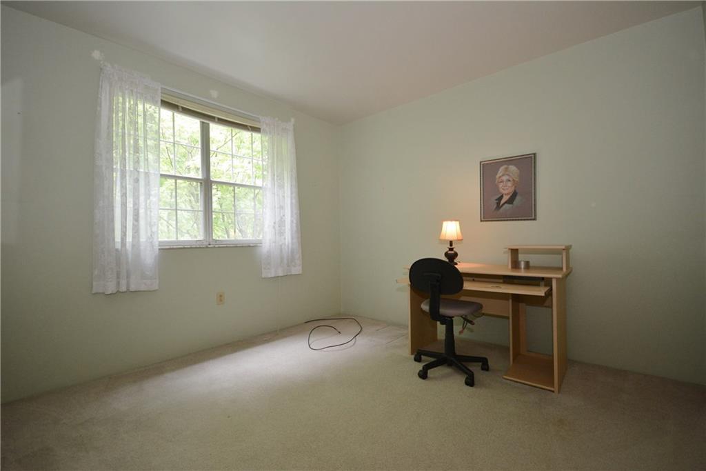 209 Coraopolis Road, Unit D12 Coraopolis, PA 15108 - Photo 15 of 23 Gallery Image 15