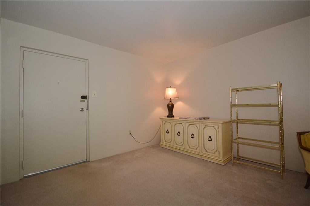 209 Coraopolis Road, Unit D12 Coraopolis, PA 15108 - Photo 3 of 23 Gallery Image 3