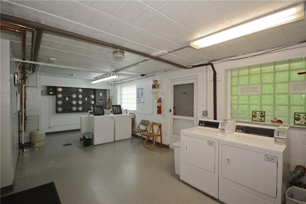 209 Coraopolis Road, Unit D12 Coraopolis, PA 15108 - Photo 21 of 23 Gallery Image 21