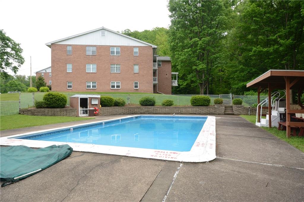 209 Coraopolis Road, Unit D12 Coraopolis, PA 15108 - Photo 22 of 23 Gallery Image 22