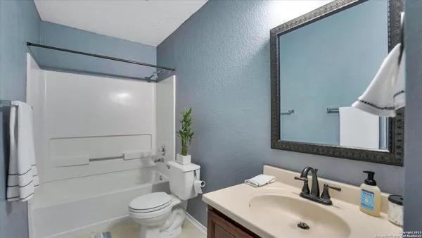 $1,795 | 3967 Cherokee Boulevard, New Braunfels, TX 78132