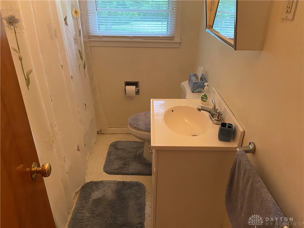 10540 Pottinger Road Cincinnati, OH 45251 - Photo 13 of 22 Gallery Image 13