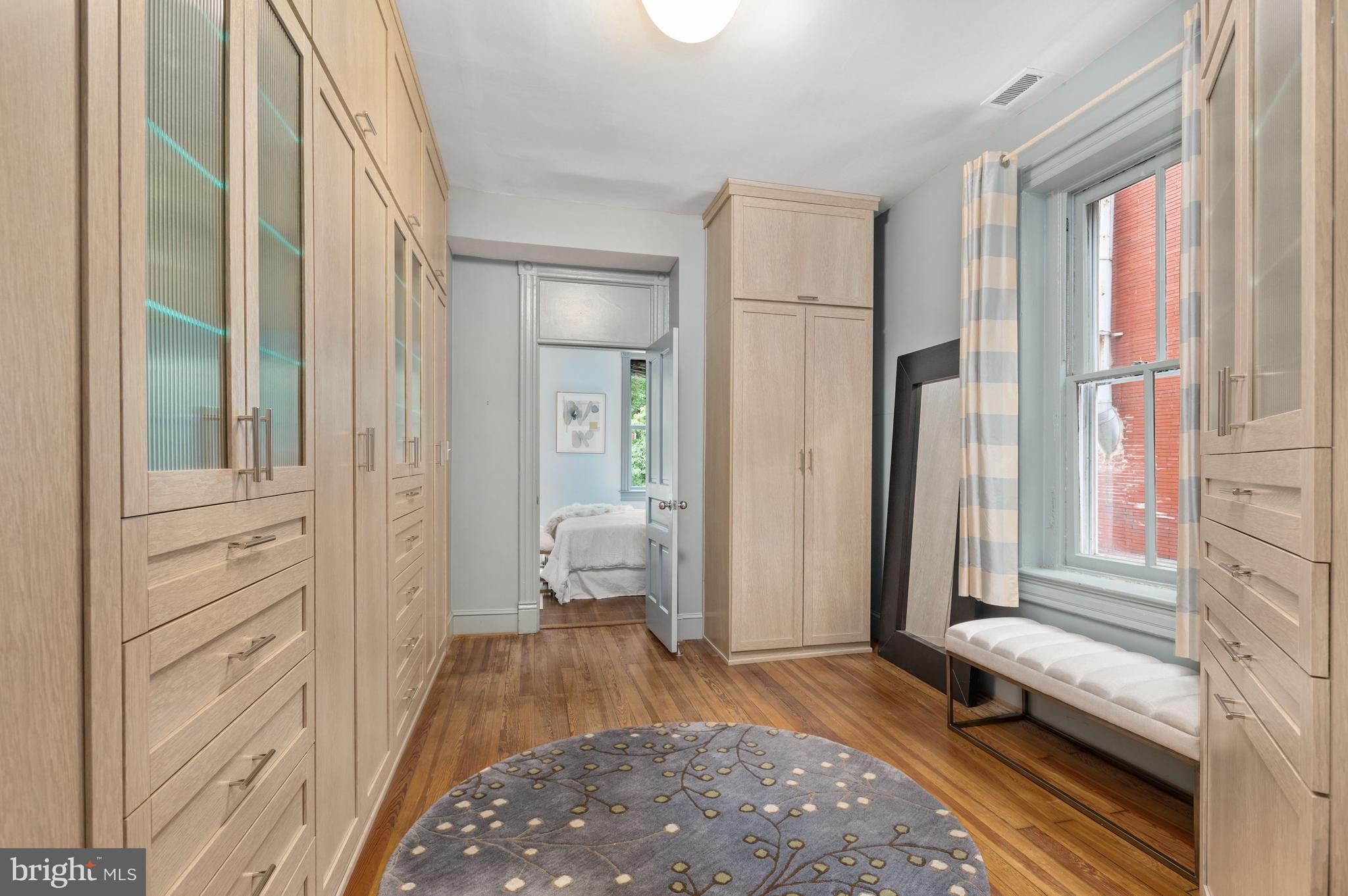 2009 Kalorama Road Northwest Washington, DC 20009 - Photo 13 of 27 Dressing Room