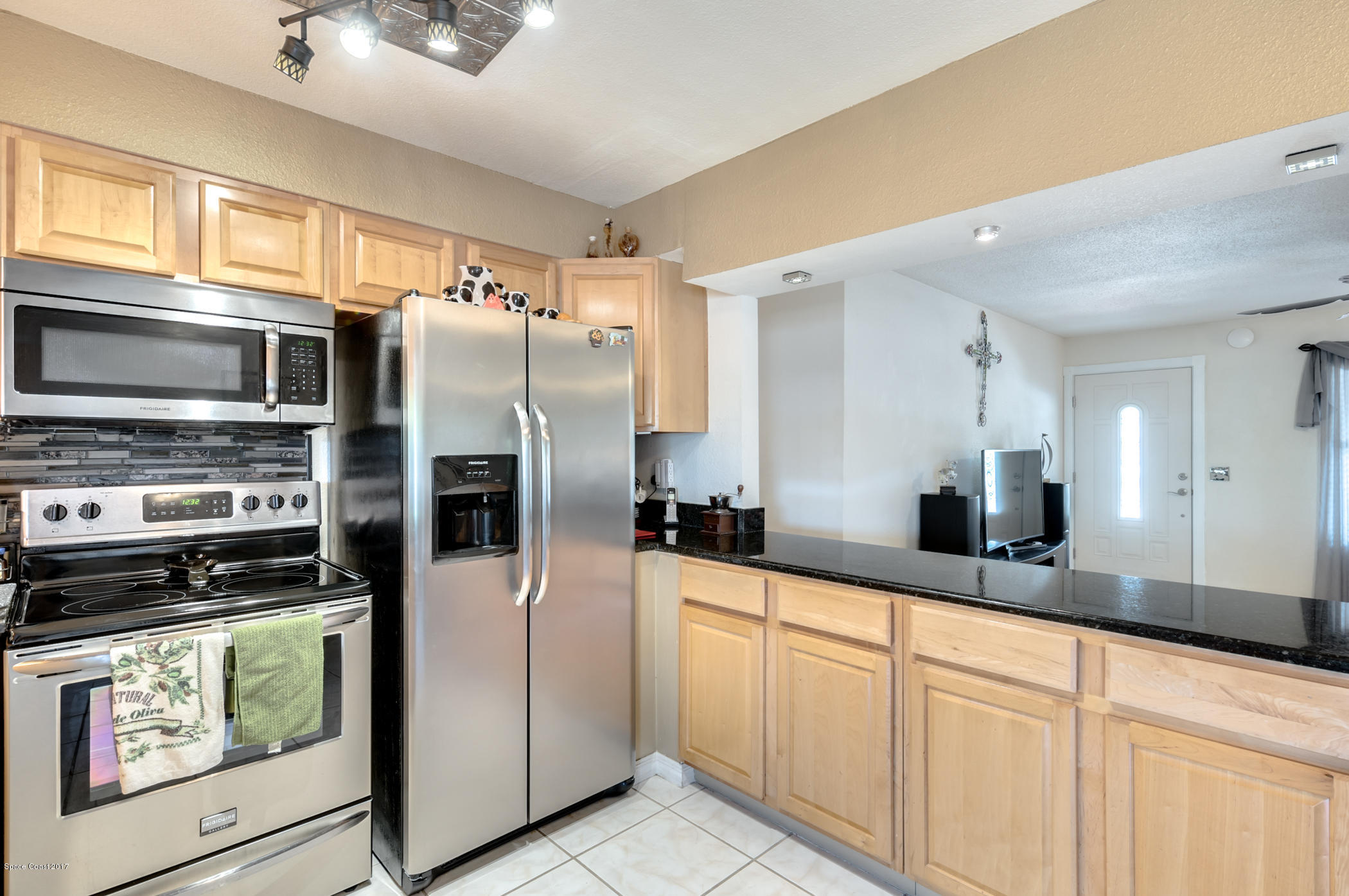 4241 Wellington Road Melbourne, FL 32935 - Photo 5 of 14 4241 Wellington-14