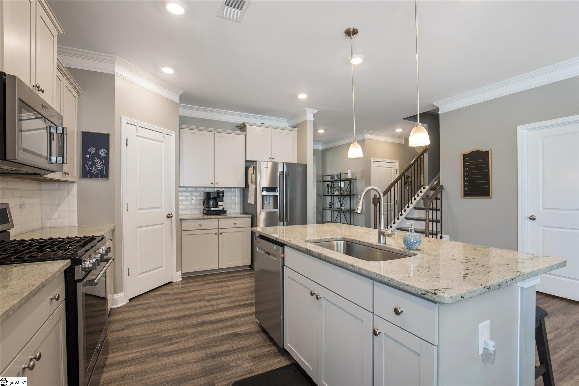 133 Yellow Fox Road Greer, SC 29650 - Photo 6 of 35