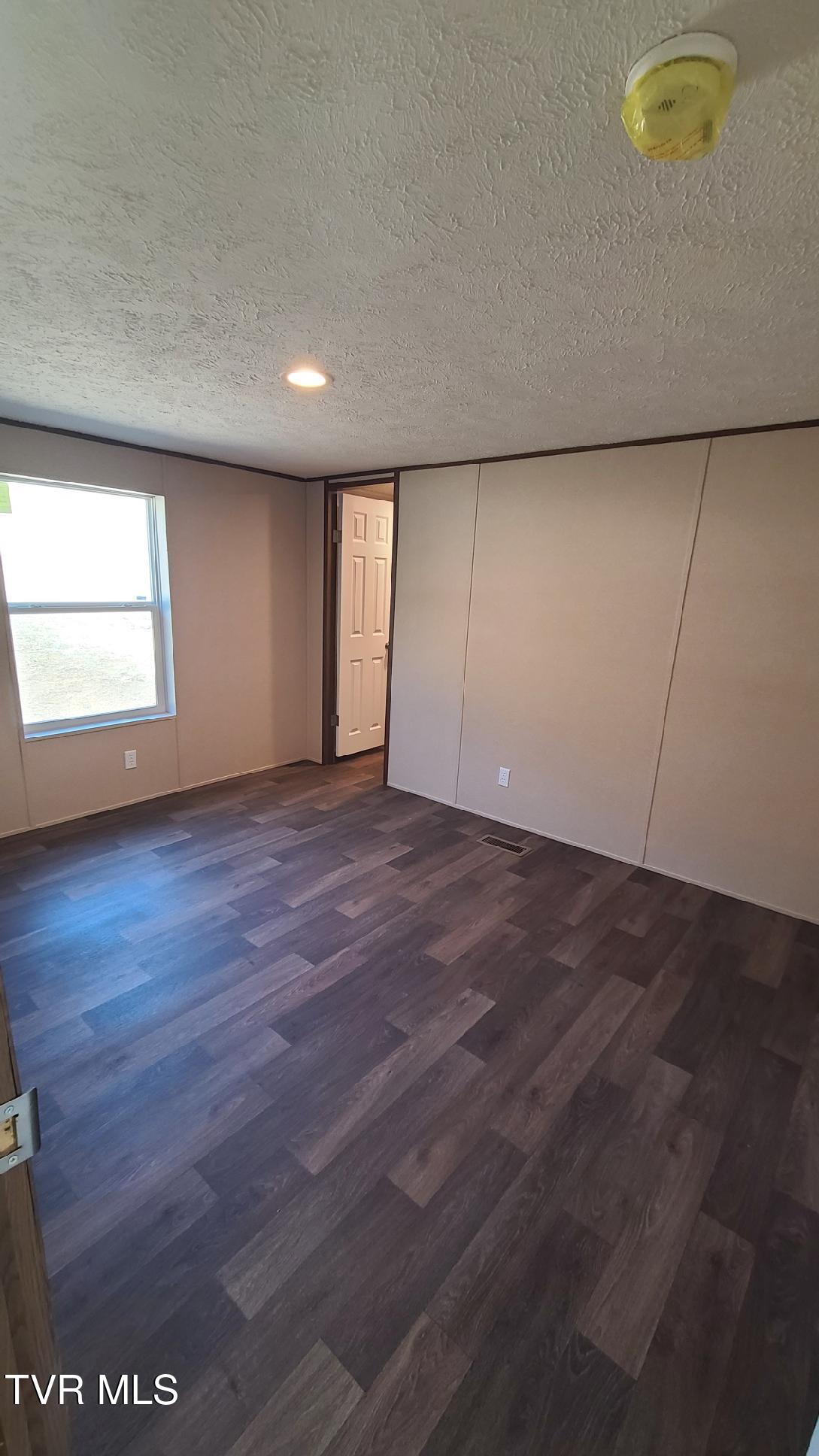 251 Bellebrook Road Bristol, TN 37620 - Photo 6 of 11 BEDROOM 3